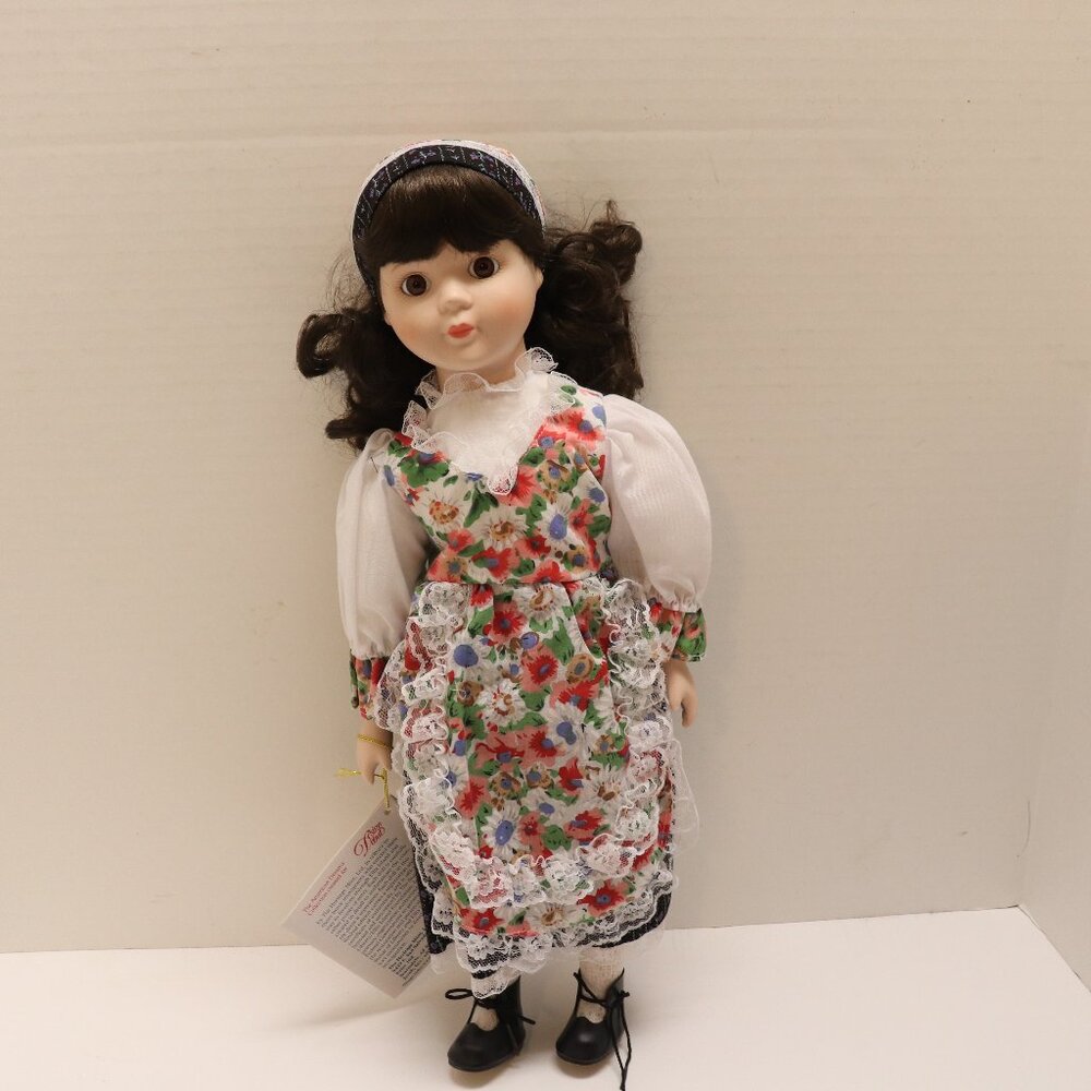 American Porcelain Doll‎ Collection Ilona Hungary